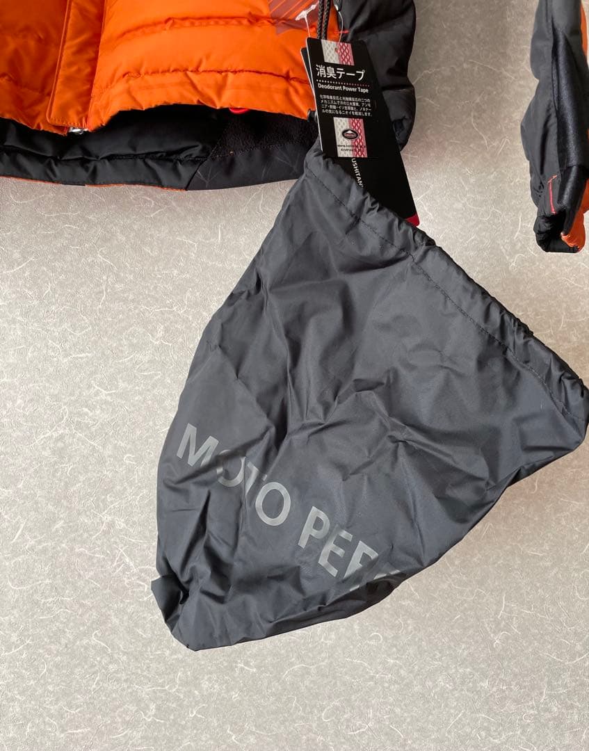 クシタニ　ホワイトグースダウンジャケット　k-2825