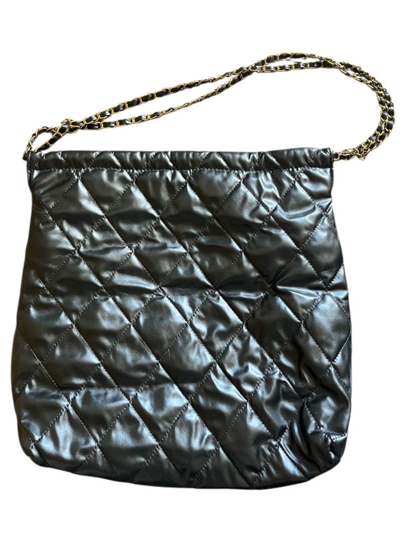 キルティングバッグ　ブラック