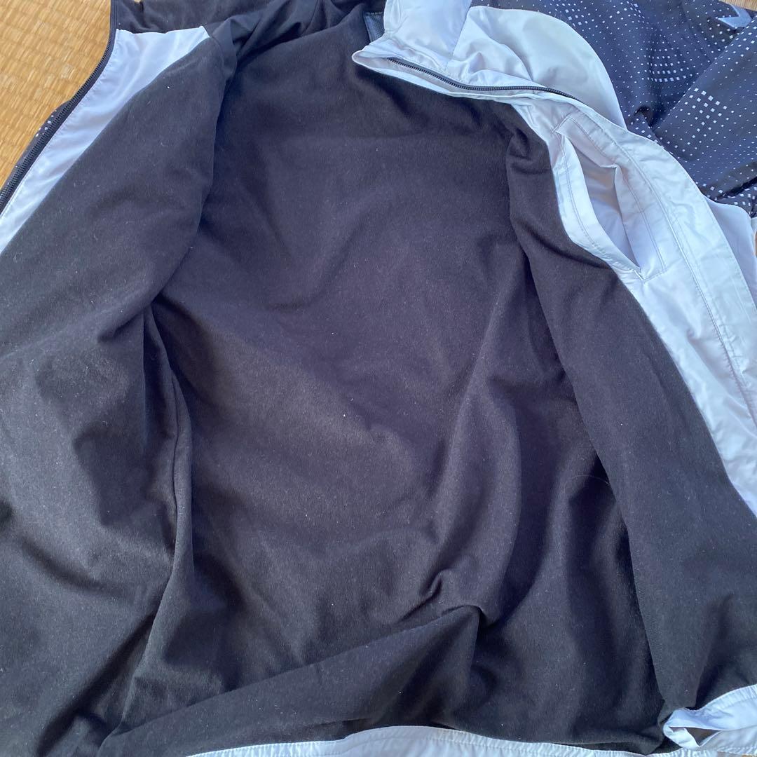 ヒュメル　ウインドブレーカー　Lサイズ