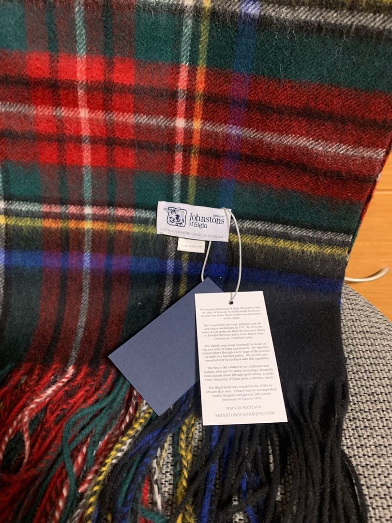 i*i様 ジョンストンズ スカーフ　ブラックスチュワートタータンチェック 大判カ