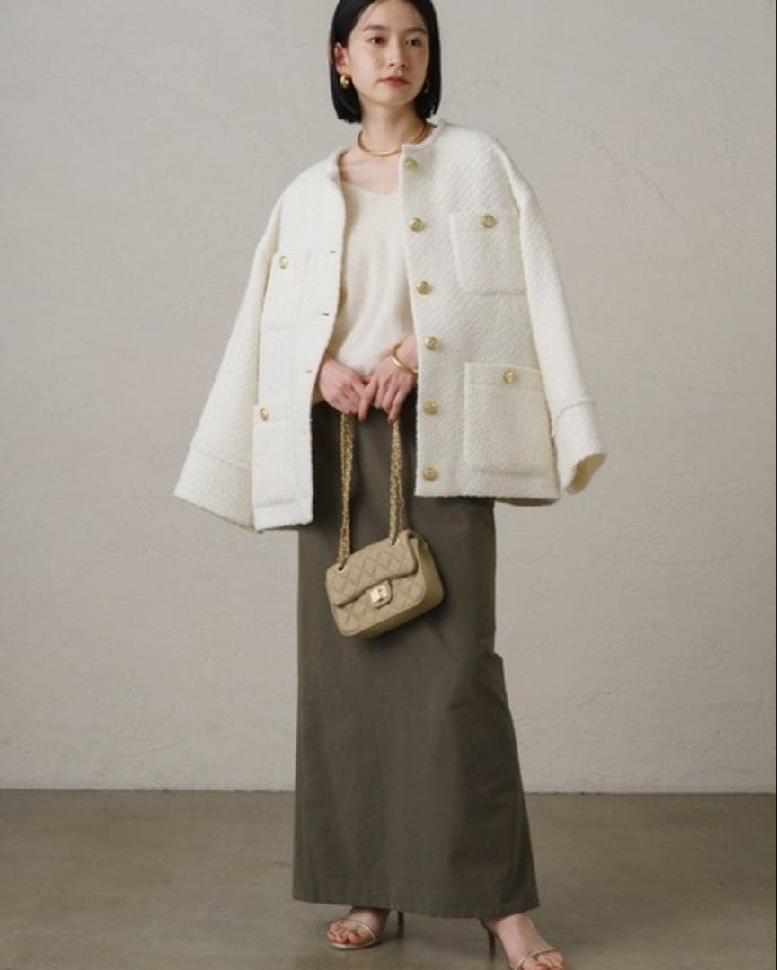 Loungedress★ツイードノーカラージャケット　金ボタン