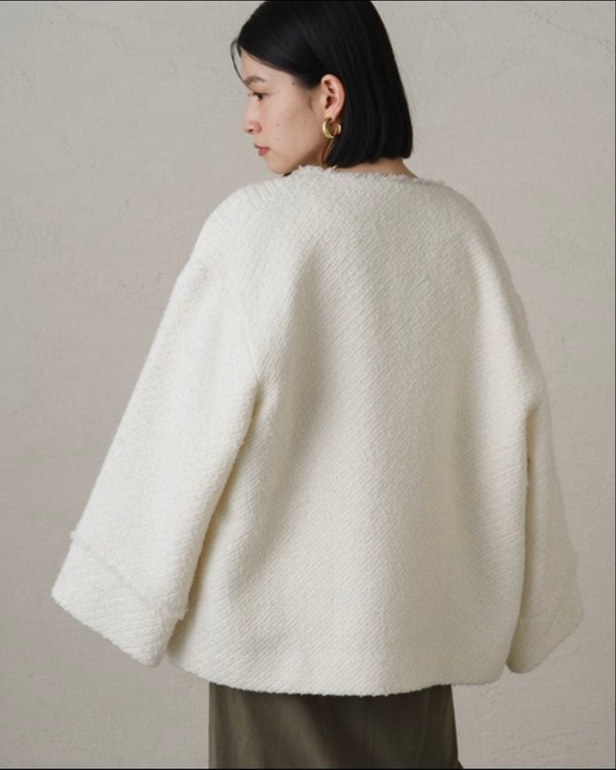 Loungedress★ツイードノーカラージャケット　金ボタン