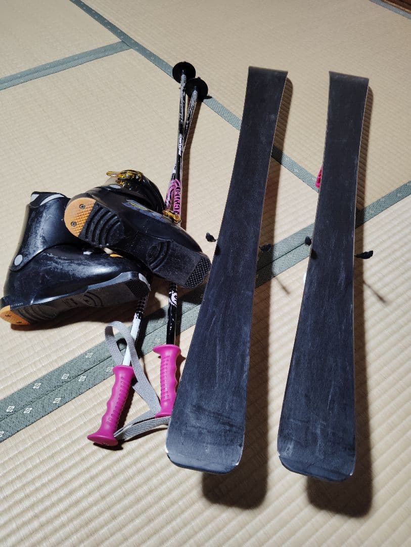 日曜割引‼️【送料込み】ジュニアカービングスキー 110cm　19~20cm