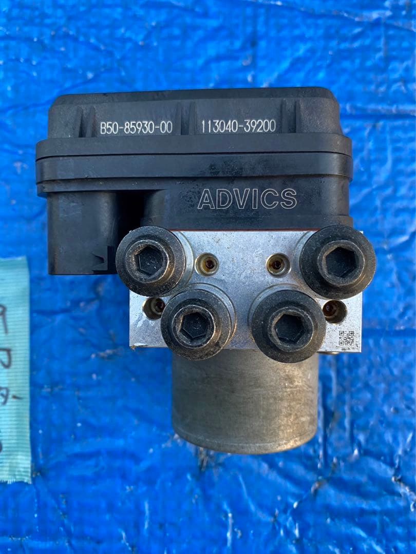 ヤマハ　MT-09 RN52J ABS アクチュエーター　純正品