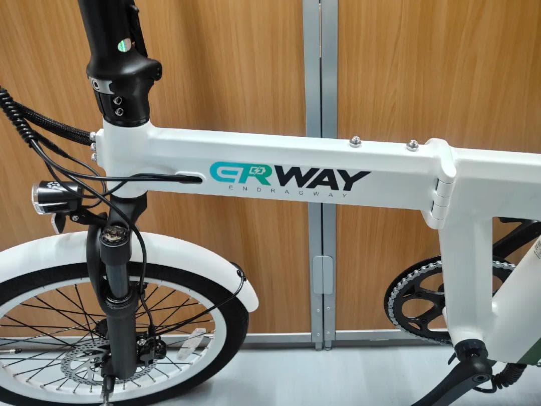 【Clarissa】電動アシスト自転車ERWAYA02 ホワイト&グリーン