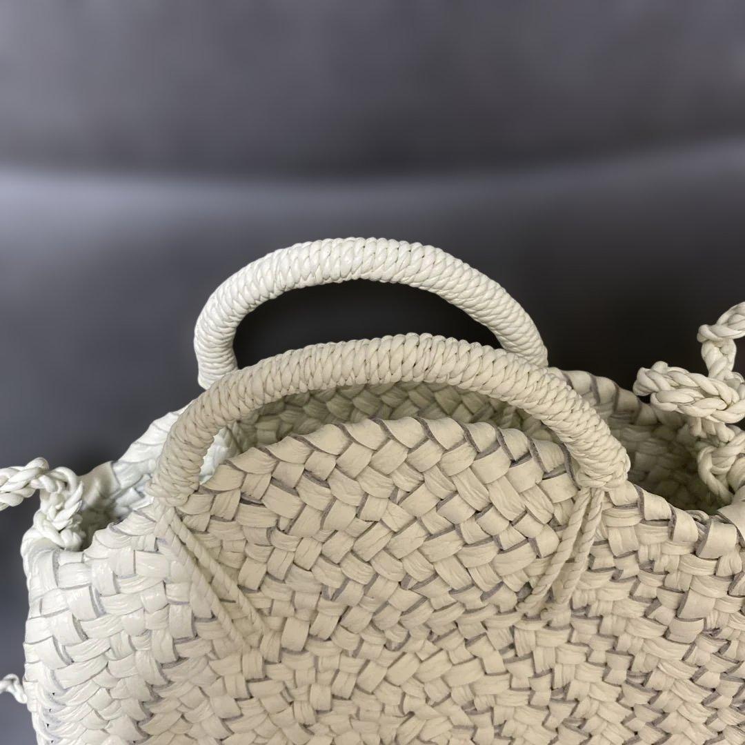 もんさまAeta レザーバスケットサークルショルダーバッグS ホワイト　2way