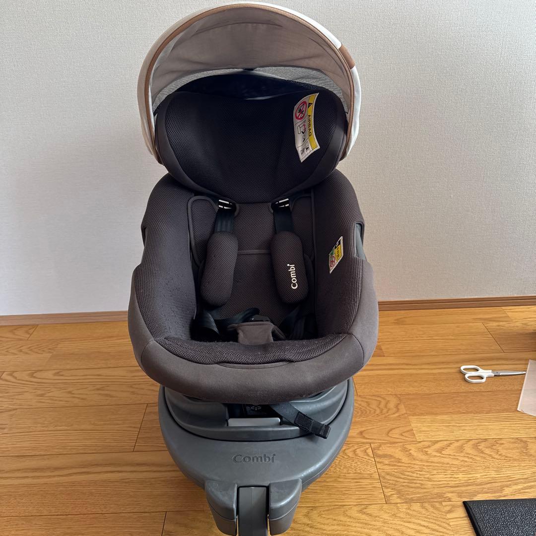 Combi チャイルドシート THE S シリーズ