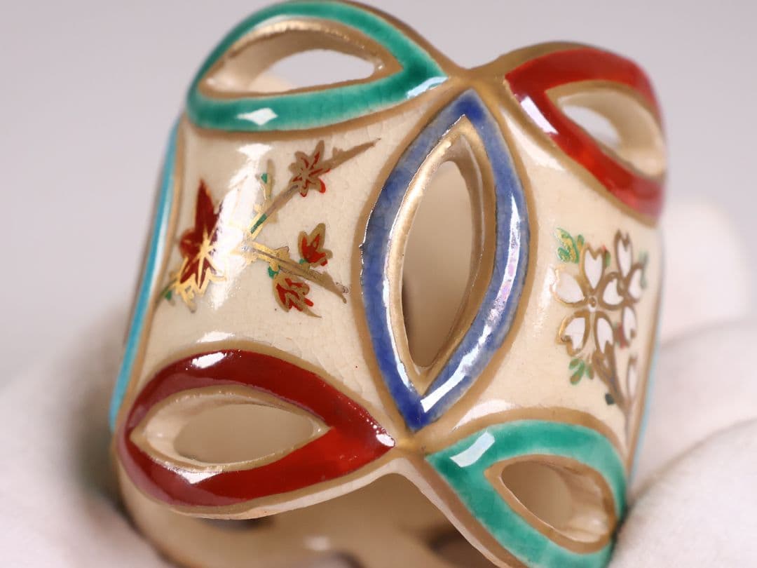 茶道具 清閑寺窯 杉田祥平 色絵四季七宝 蓋置 共箱 陶芸【CM334】