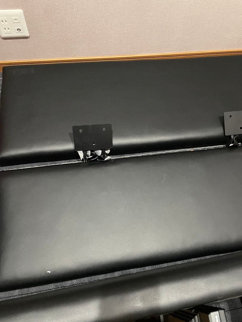 200系 ハイエース 黒レザーベッドキット　　　　(フルセット)comさま専用