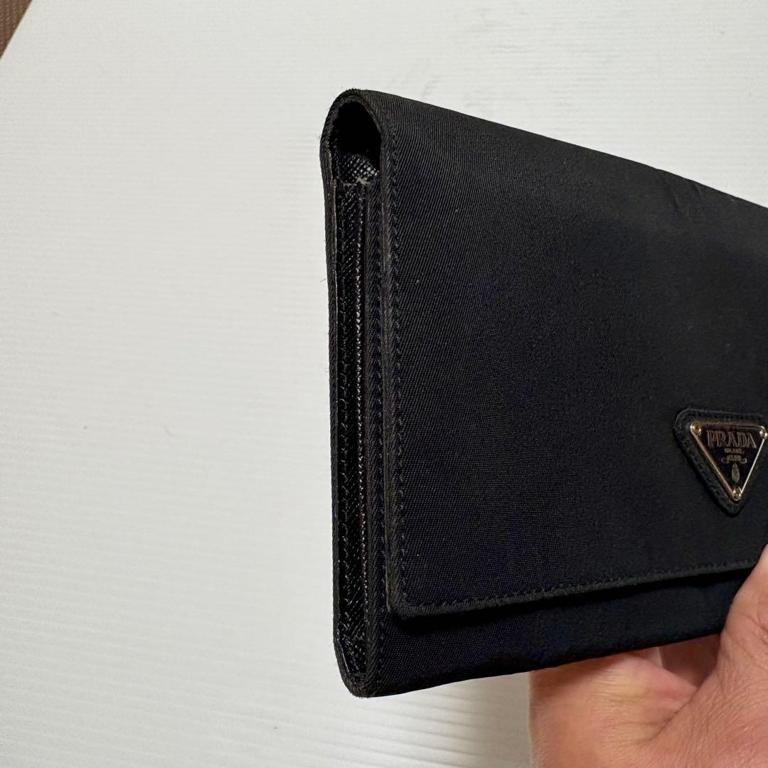 ユ*ー様 PRADA ブラック ナイロン 二つ折り財布