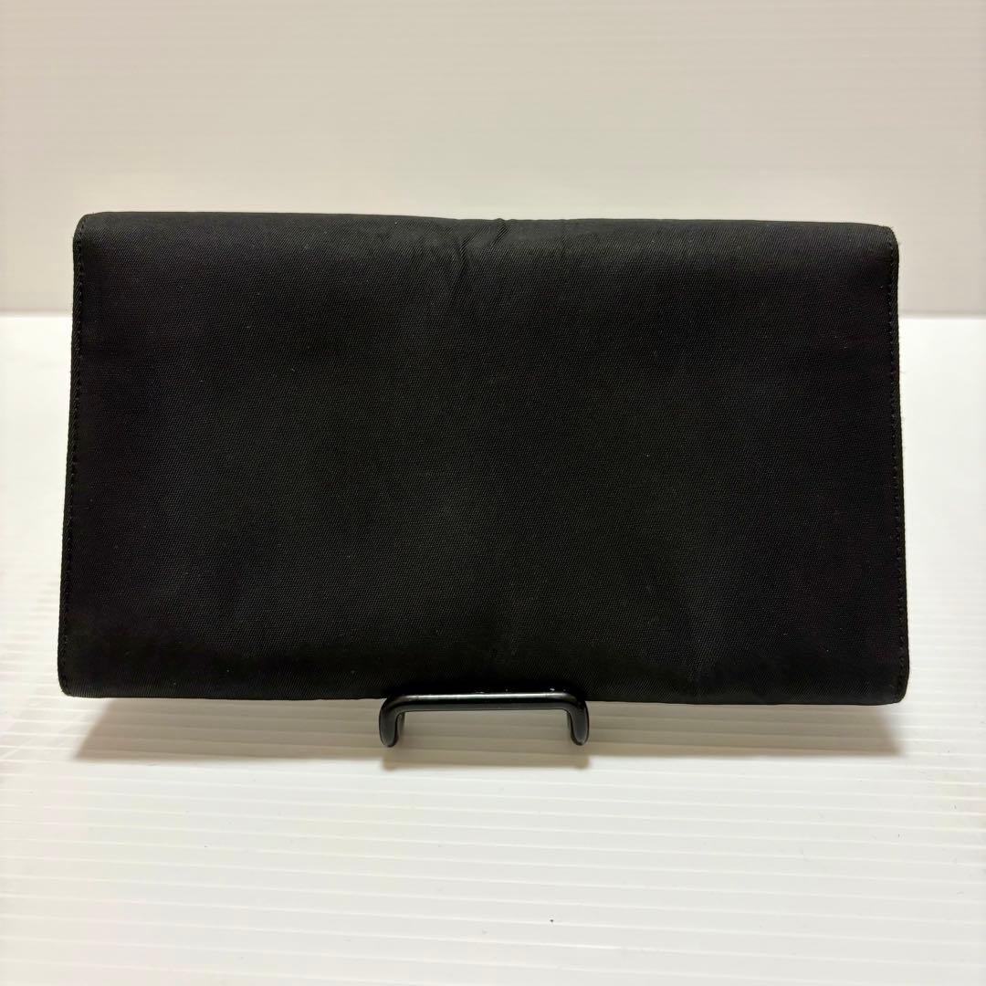 ユ*ー様 PRADA ブラック ナイロン 二つ折り財布