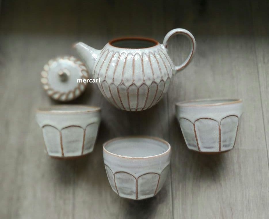 【専用です】クリーム色ポット　クリーム色湯のみ3つ　薄灰茶スープカップ2つ　陶芸