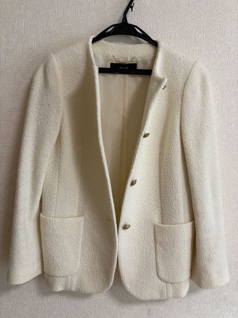 アルアバイル ブーグレウール　ホワイトノーカラージャケット ゴールドボタン