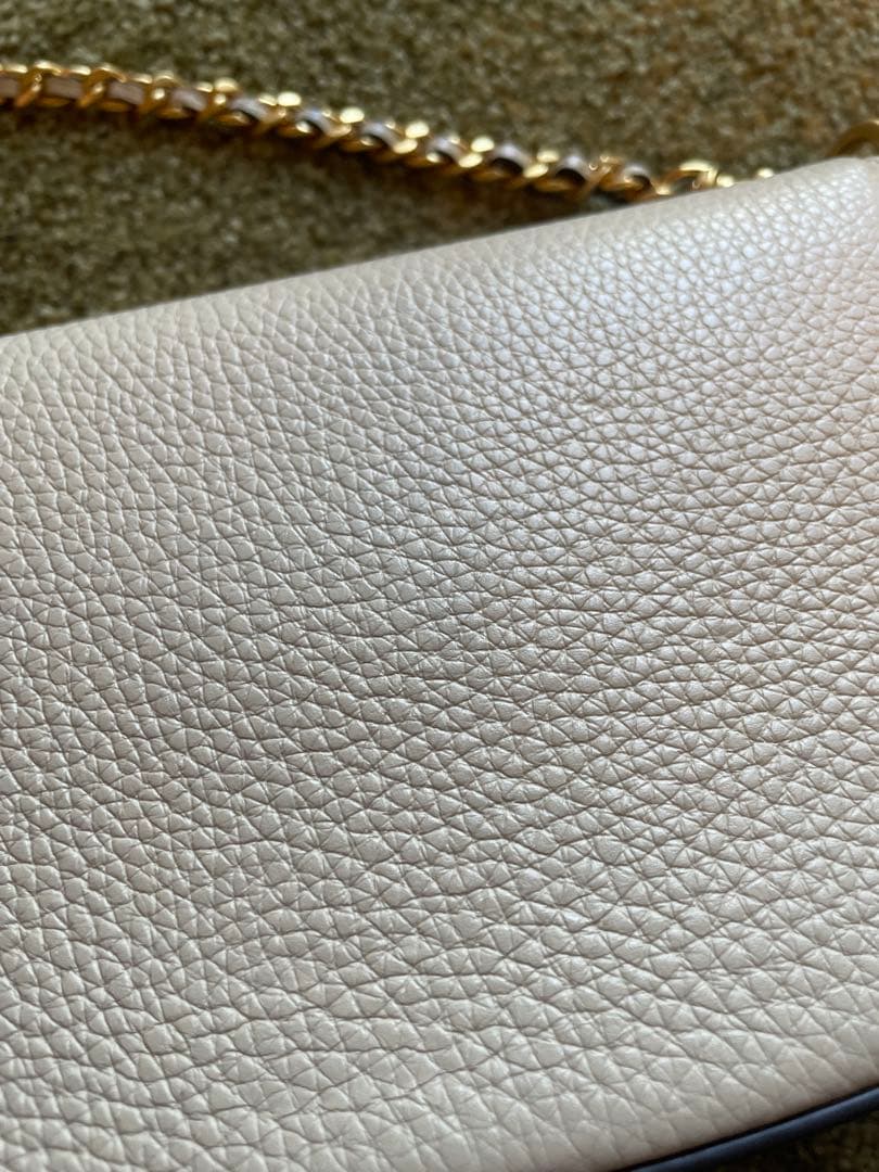 Tory Burch ホワイトレザーショルダーバッグ