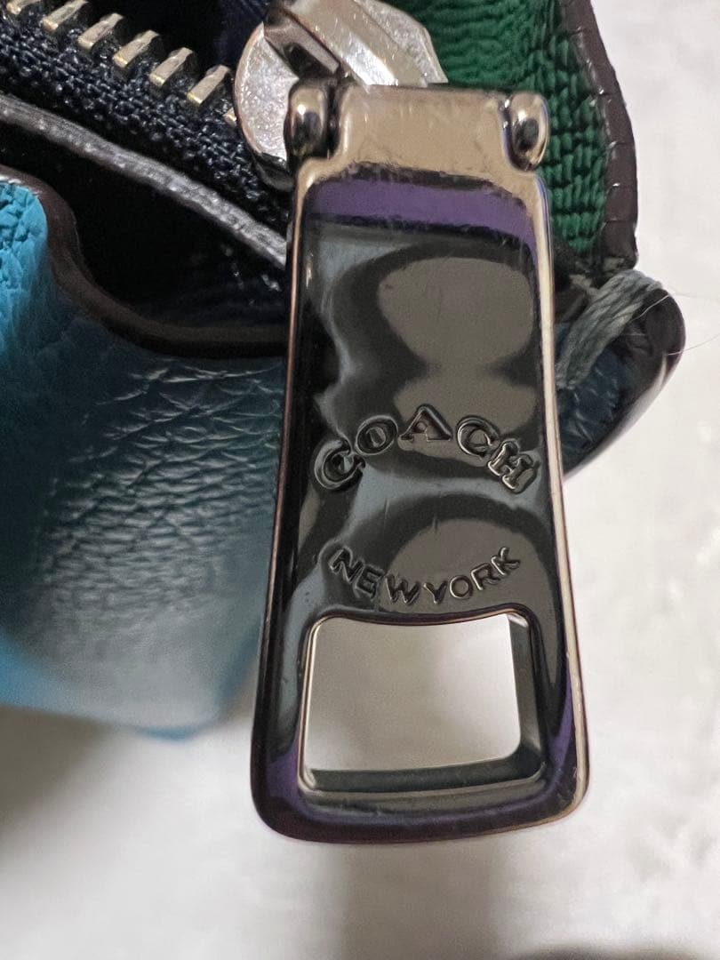 美品《COACH 》ターコイズブルーレザートートバッグ