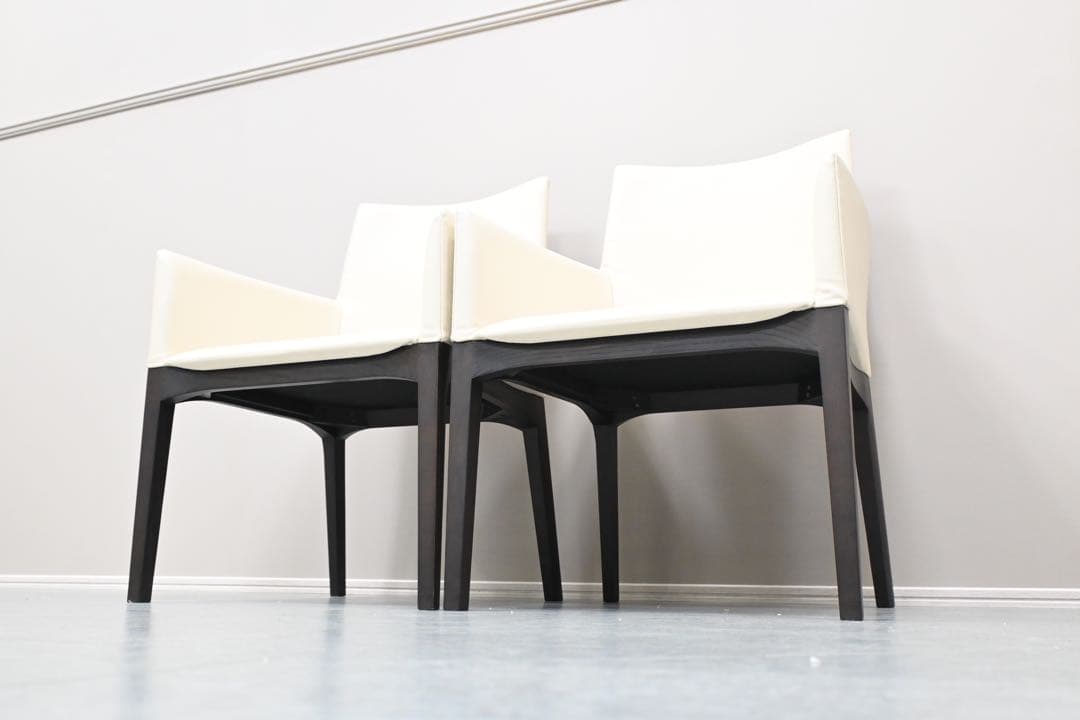 【展示極美品】 cassina カッシーナ LINE アームチェア 2脚セット