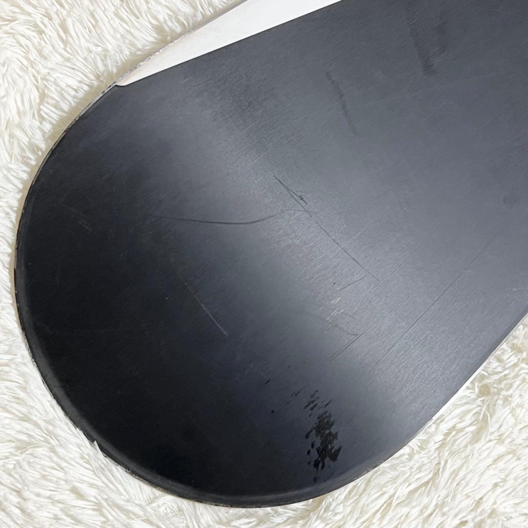 011 ZERO ONE ONE Artistic 156cm スノーボード