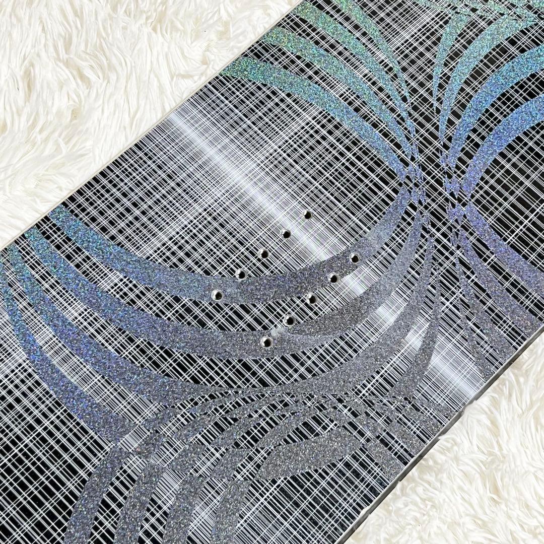 011 ZERO ONE ONE Artistic 156cm スノーボード