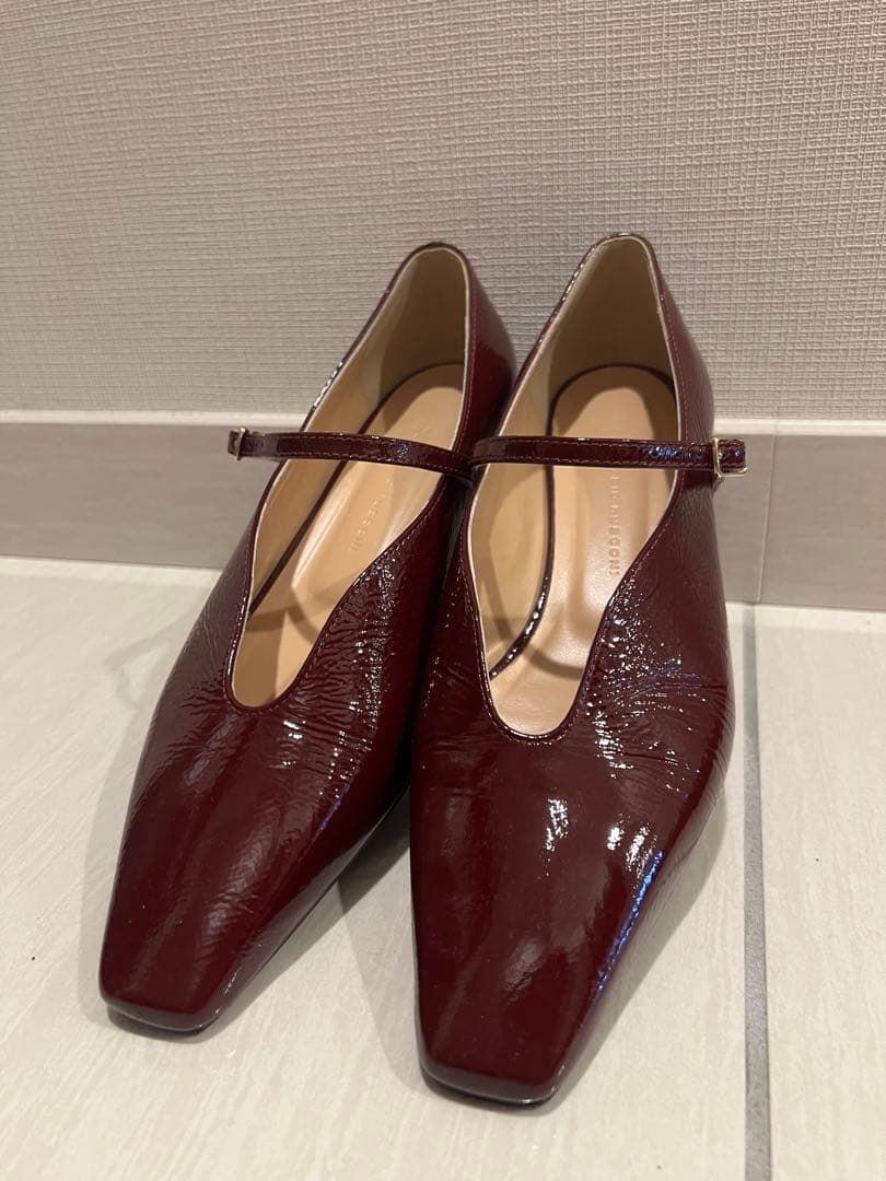 FABIO RUSCONI エナメルメリージェーン　フラットシューズ