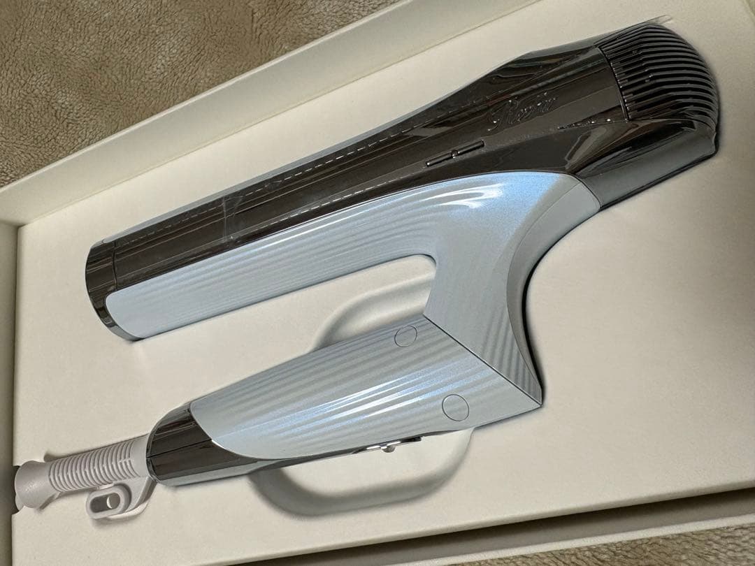 ほぼ新品‼️リファ ビューテックドライヤー スマート ダブル　ホワイト