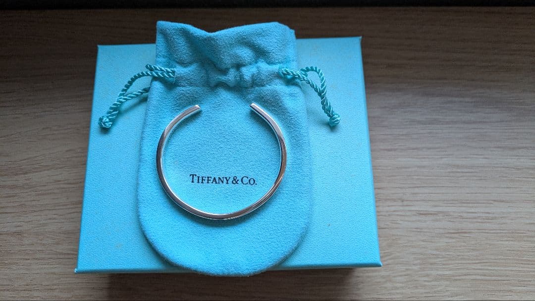 ティファニーTiffany & Co. ナロー バングル