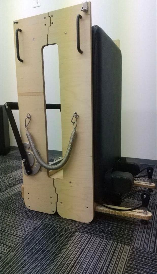 【ざくろくみん】折りたたみピラティスリフォーマー