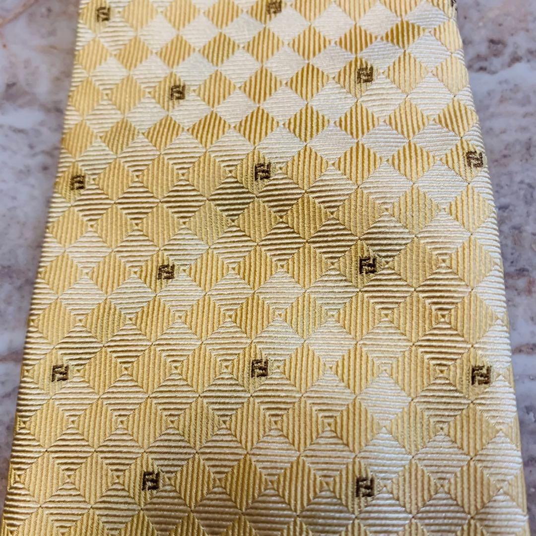 N177 新品未使用 フェンディ ズッカ柄 ゴールド ネクタイ メンズ