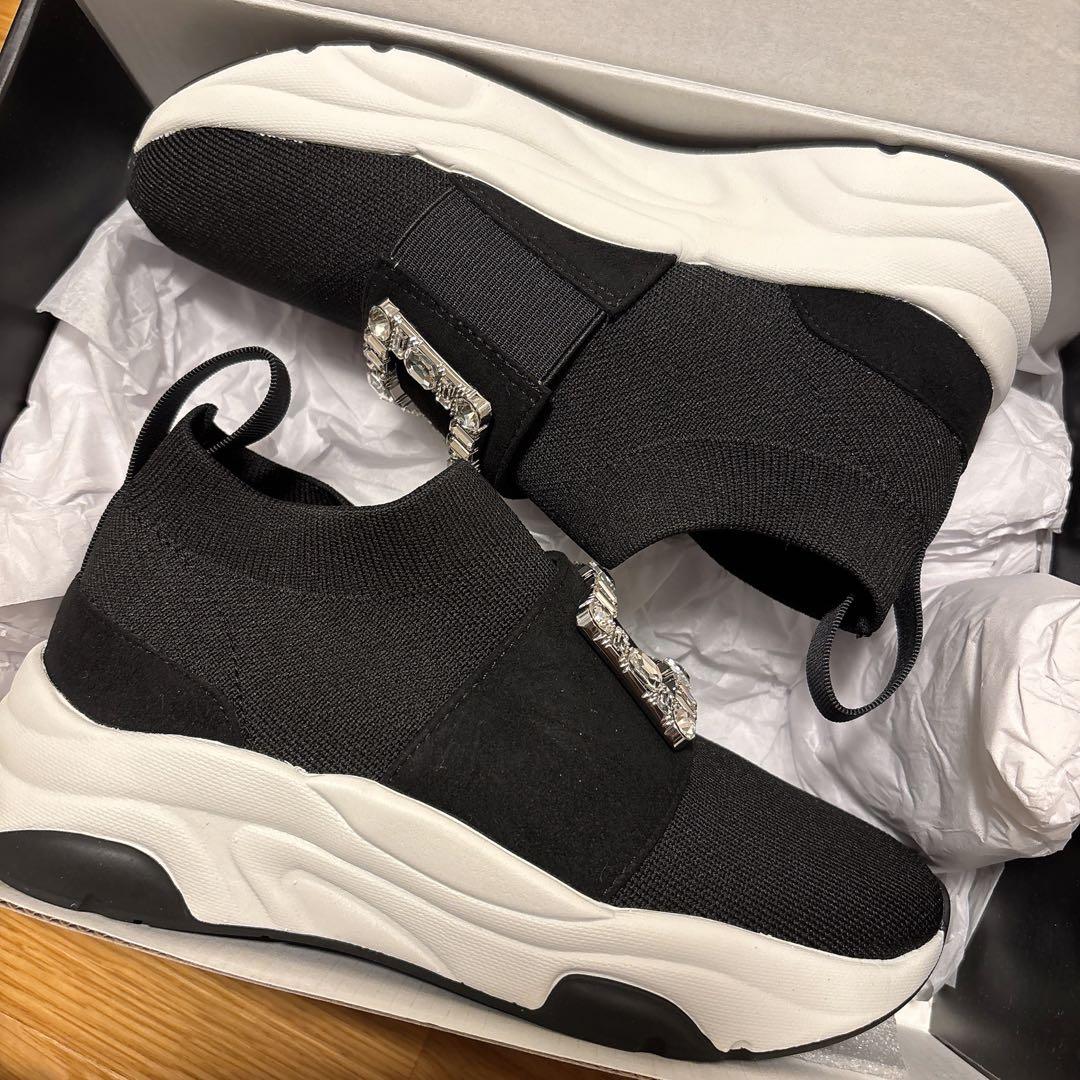 新品未使用　【+diana（プラスダイアナ）】 ビジュー付きストラップスニーカー