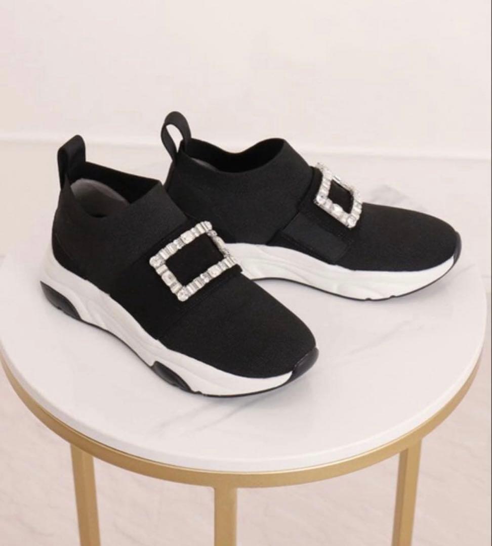 新品未使用　【+diana（プラスダイアナ）】 ビジュー付きストラップスニーカー