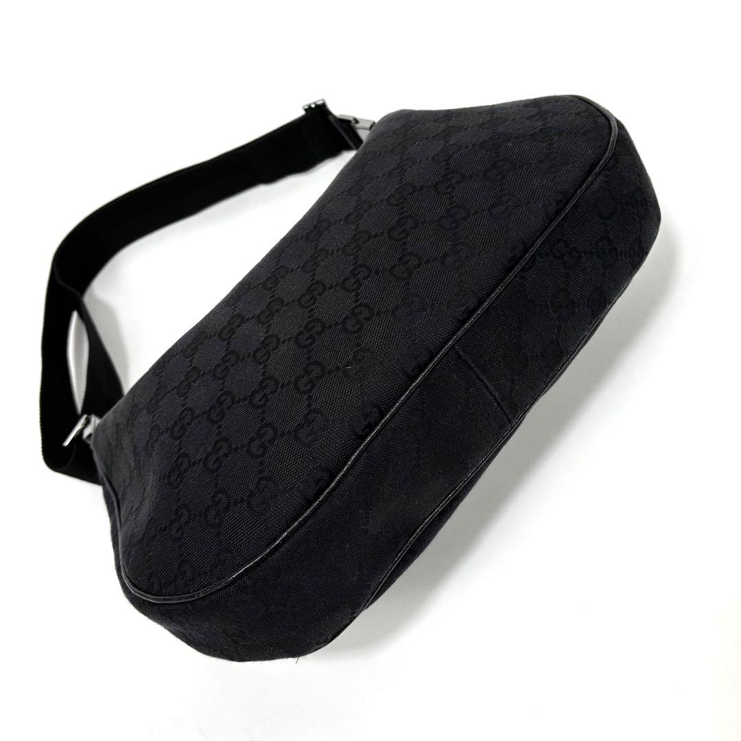 GUCCI グッチ GGキャンバス ハーフムーン ワンショルダーバッグ 黒