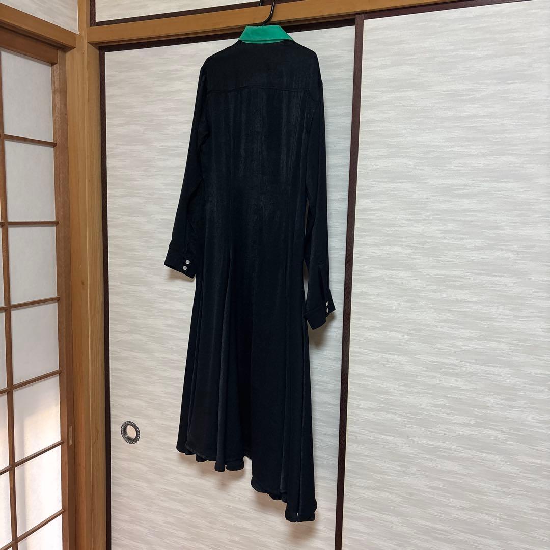 ha|za|ma ボタン付きシャツワンピース 黒と緑