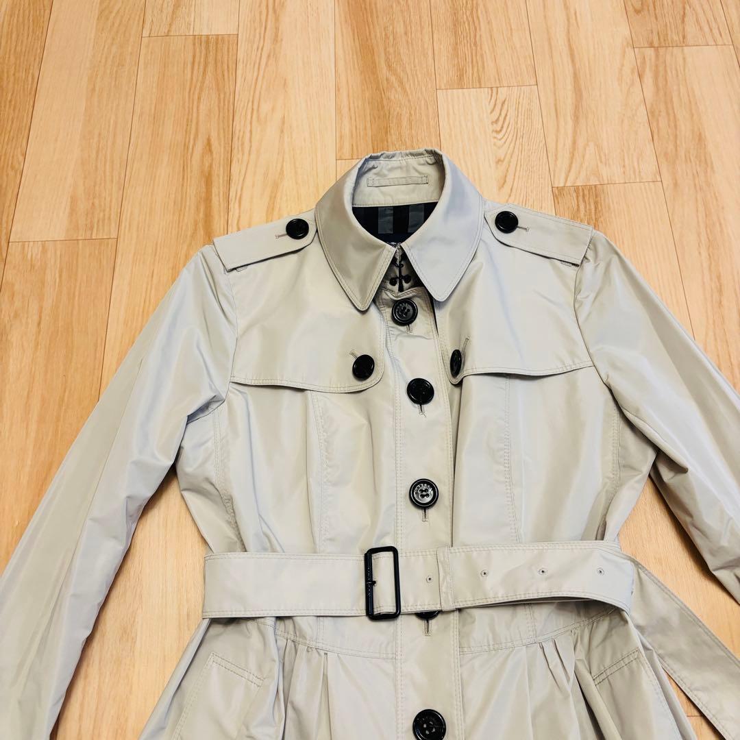 美品【バーバリーロンドン✴︎トレンチコート】40ビートチェック✴︎撥水素材✴︎艶とハリ