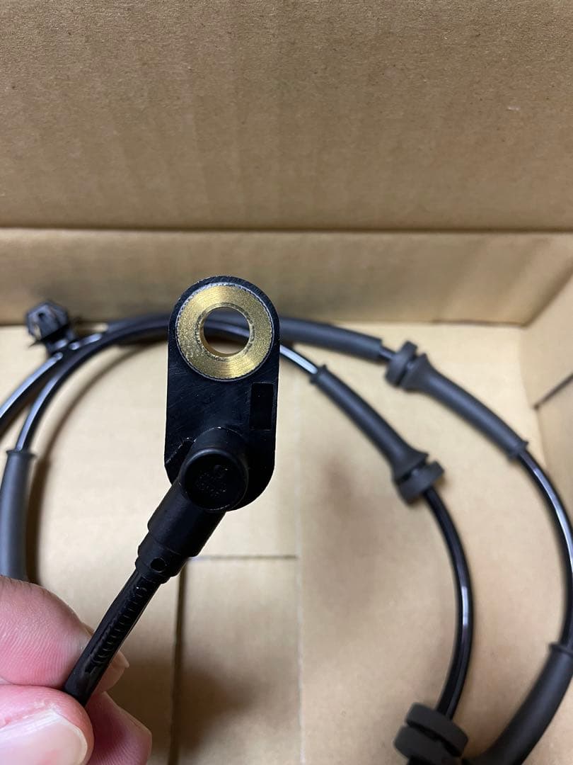 日産 E26 ABSセンサー フロント 新品47910- 3XA0A NV350