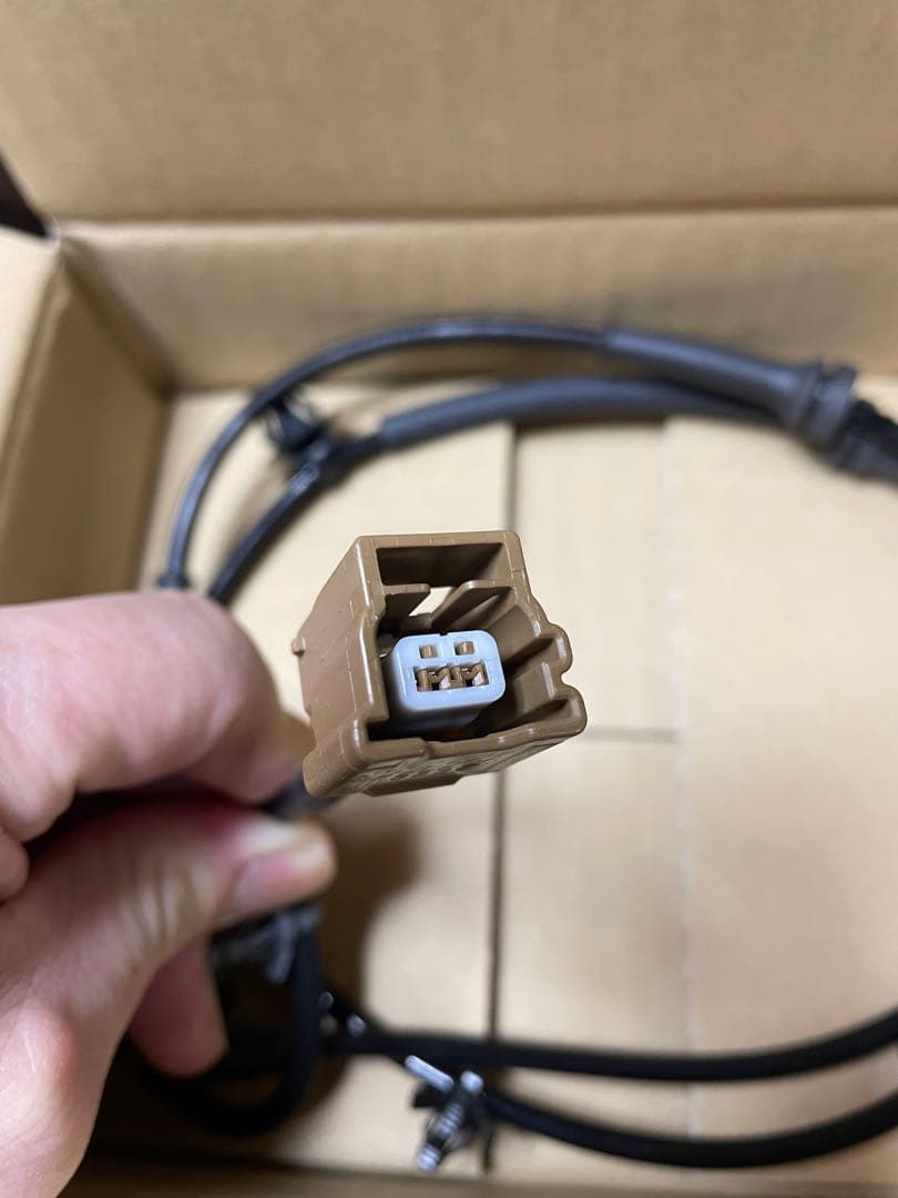 日産 E26 ABSセンサー フロント 新品47910- 3XA0A NV350