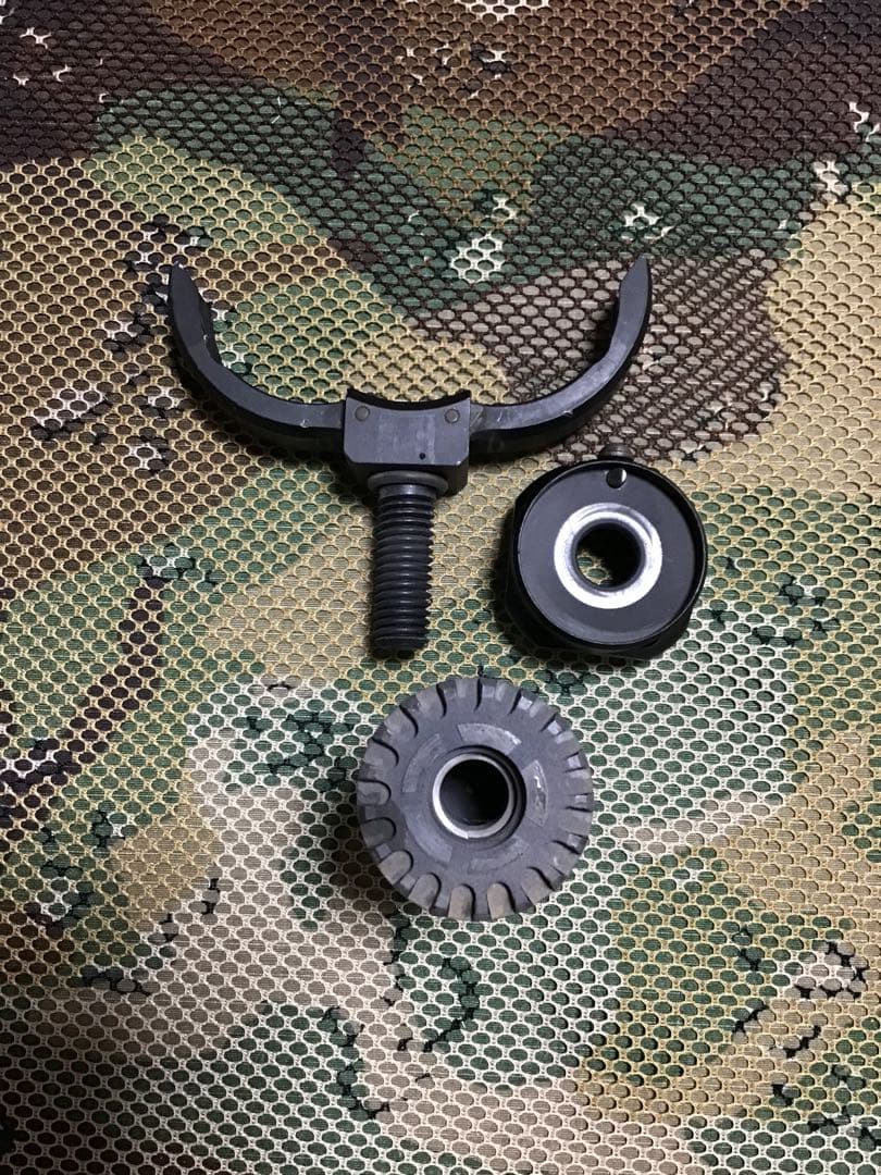 米軍放出品実物　M 203 フォアグリップ　中古品46