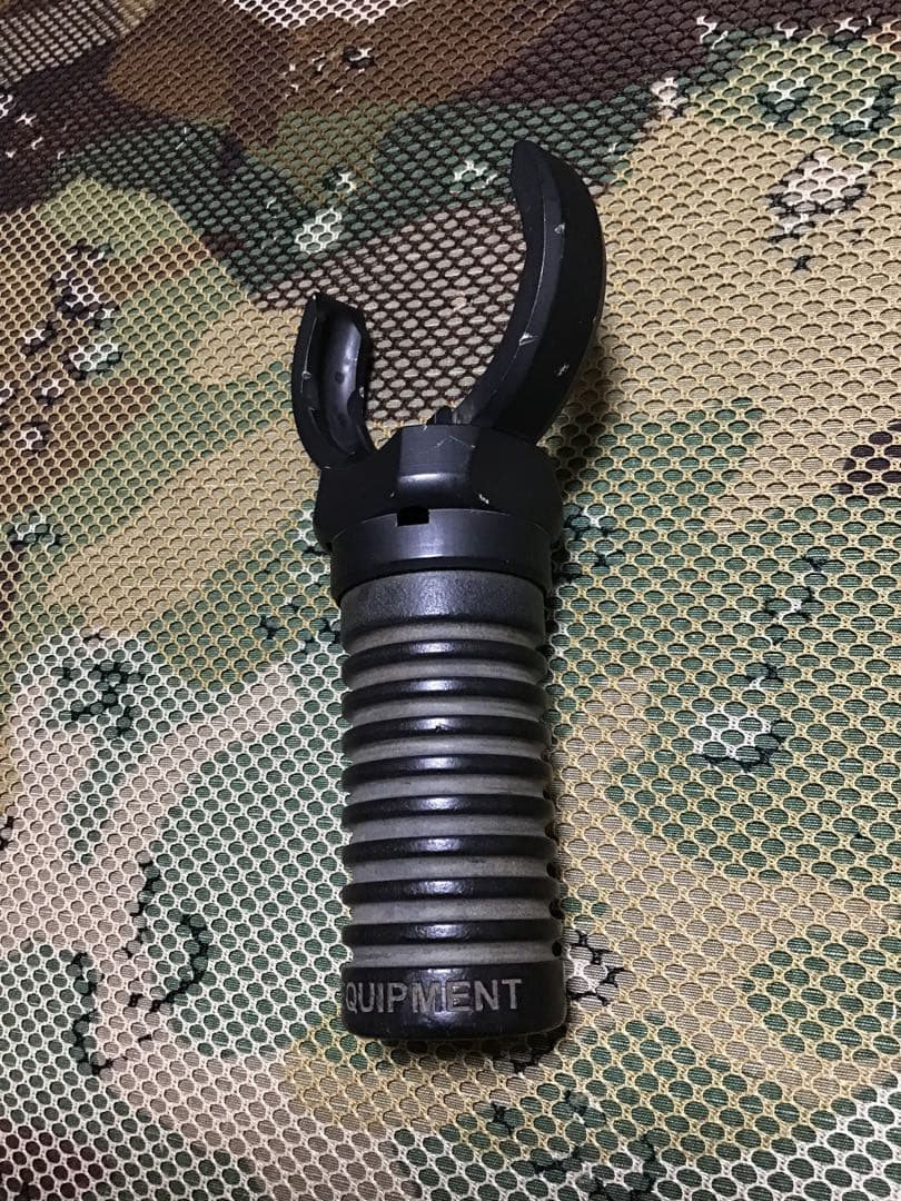 米軍放出品実物　M 203 フォアグリップ　中古品46