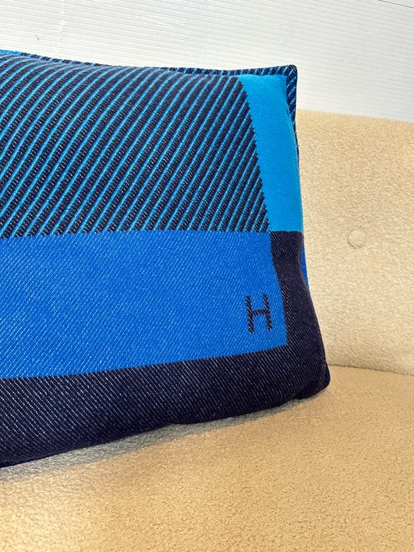 ⭐️【あん】　定価13万　HERMES エルメス　クッション　Hリヴィエラ