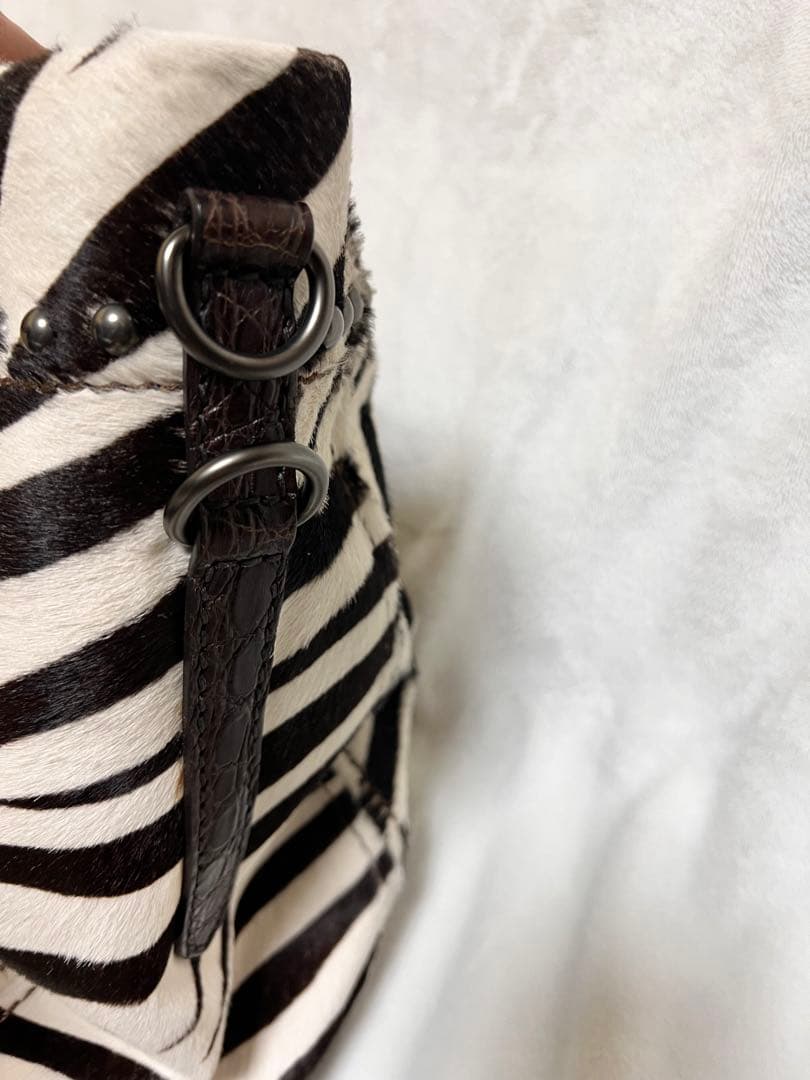 PRADA ゼブラ　バッグ　クリーニング済