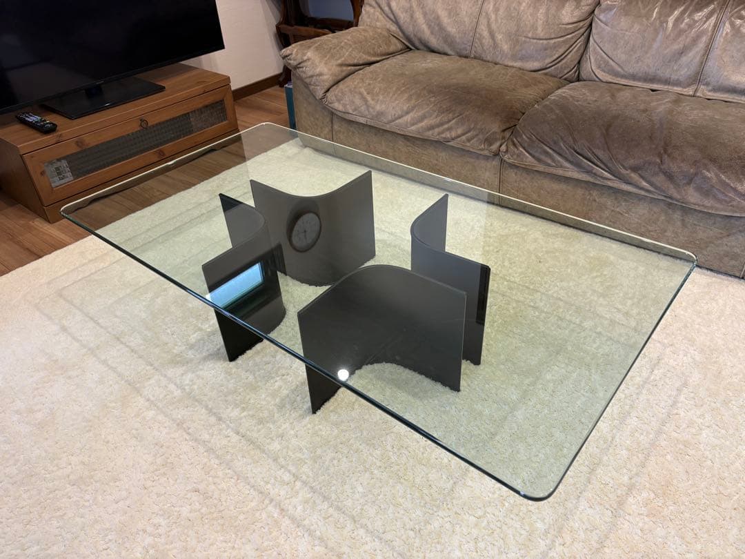 値下げしました！ センターテーブル　ガラス卓上　 140cm x 75cm