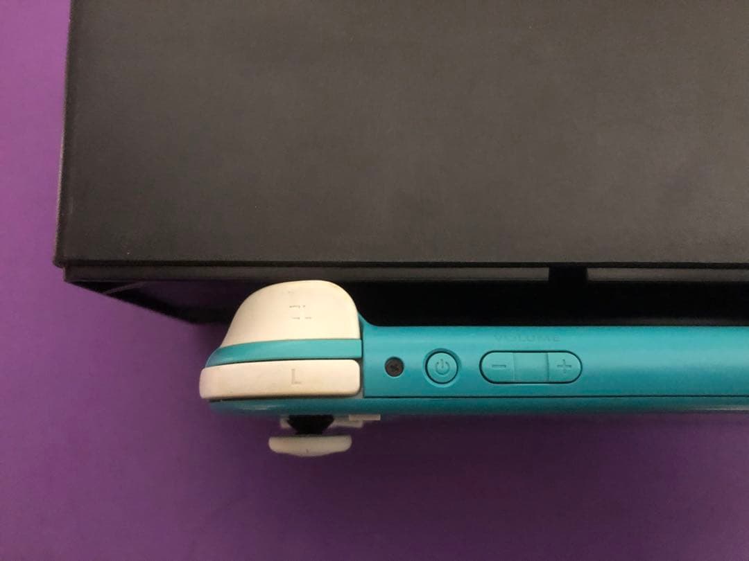 い*は様 Nintendo Switch Lite ターコイズ 【ジャンク品】