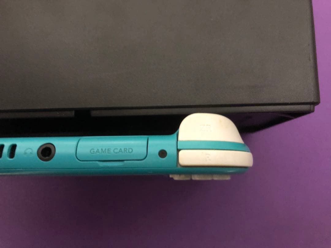 い*は様 Nintendo Switch Lite ターコイズ 【ジャンク品】