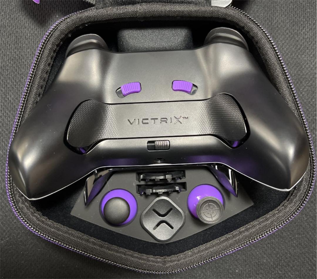 Victrix Gambit 世界最速のPC, Xbox用コントローラー