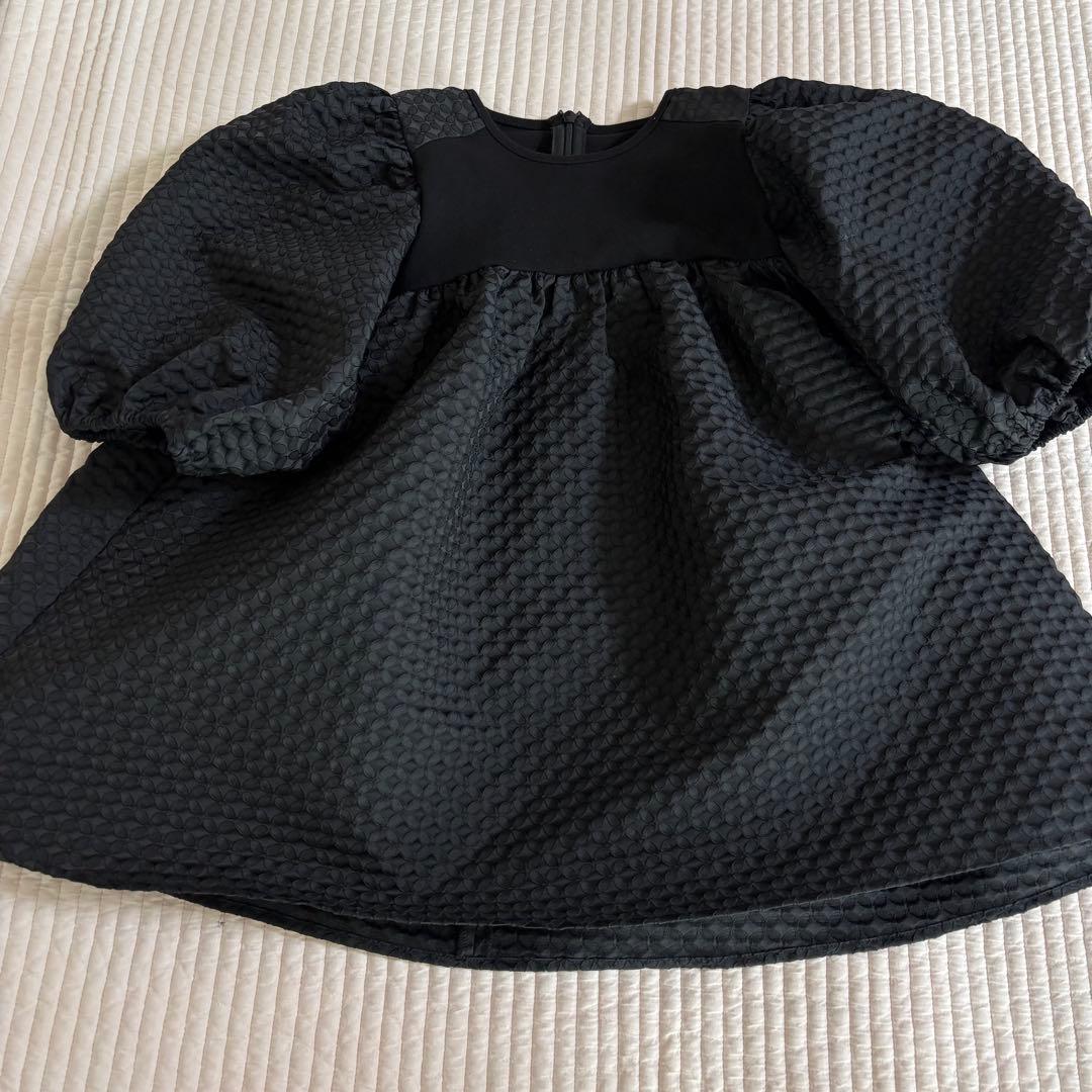 美品　アミカキッズ　ワンピース　4Yー6Y 110サイズ