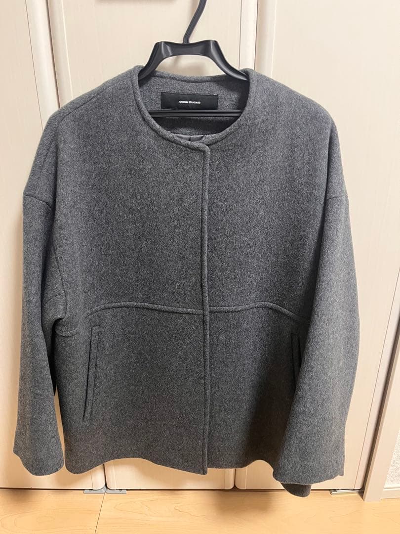 JOURNAL STANDARDスーパー140 ビーバーノーカラーショートコート