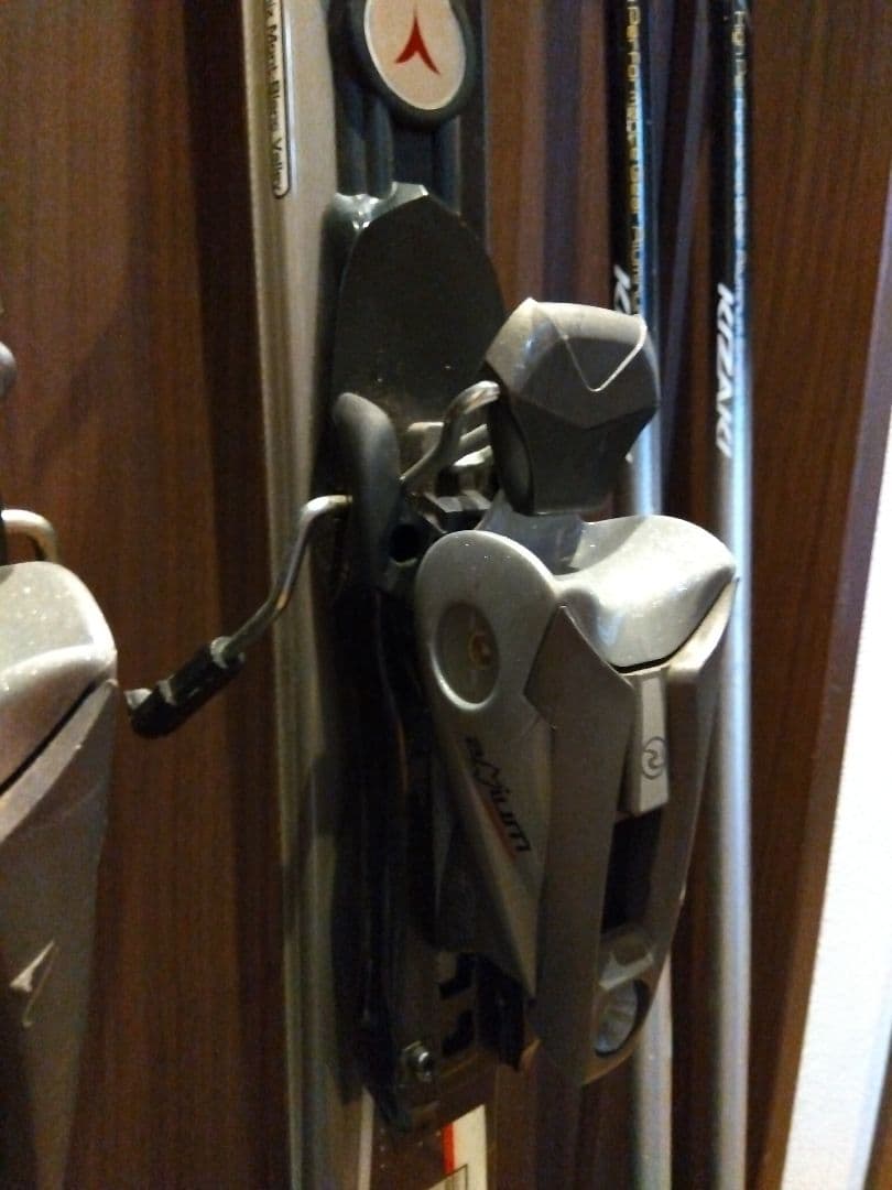 ハイエンド DYNASTAR 学生・男女兼用 スキーセット メンテ・WAX済み✔