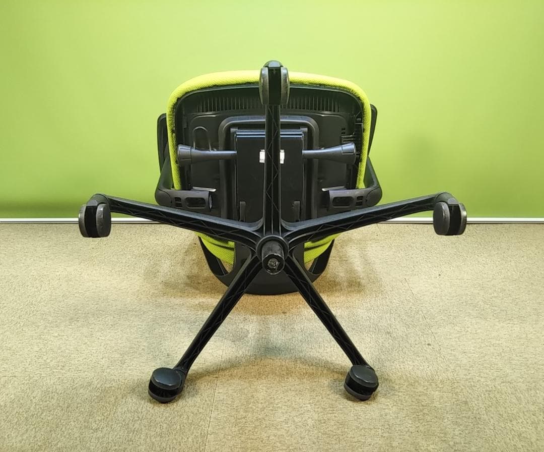 zp　オカムラ　シルフィーチェア　前傾機能　ハイバック　クッションタイプ 中古