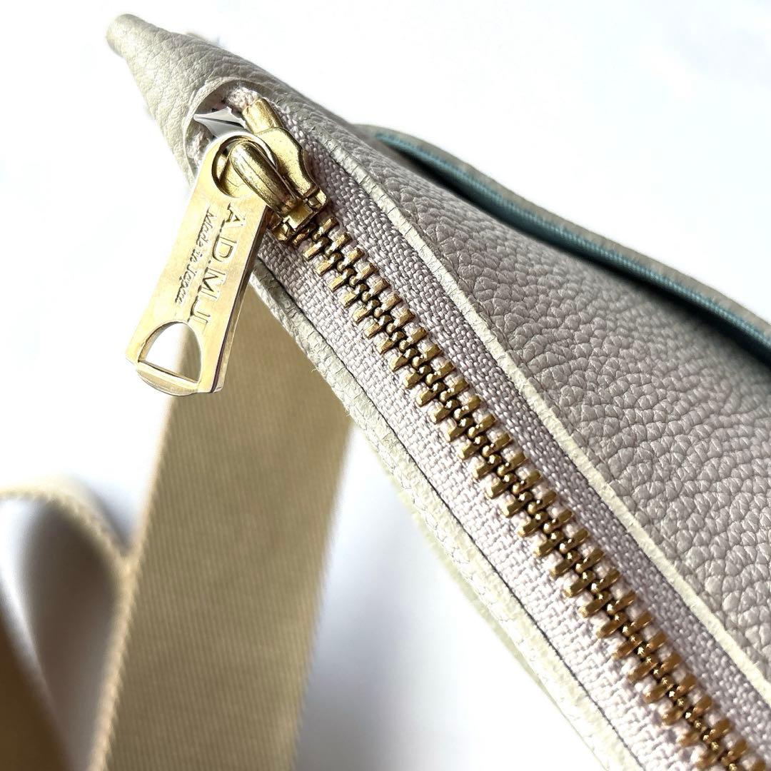 ADMJ THE BEE スワロフスキークリスタル製クマンバチショルダーバッグ