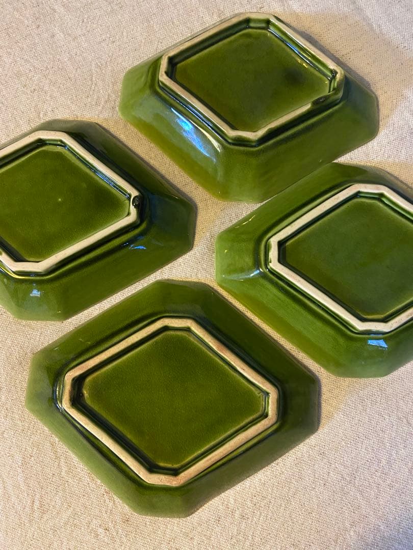 菱形皿　陽刻　4枚　珉平焼？三田焼？