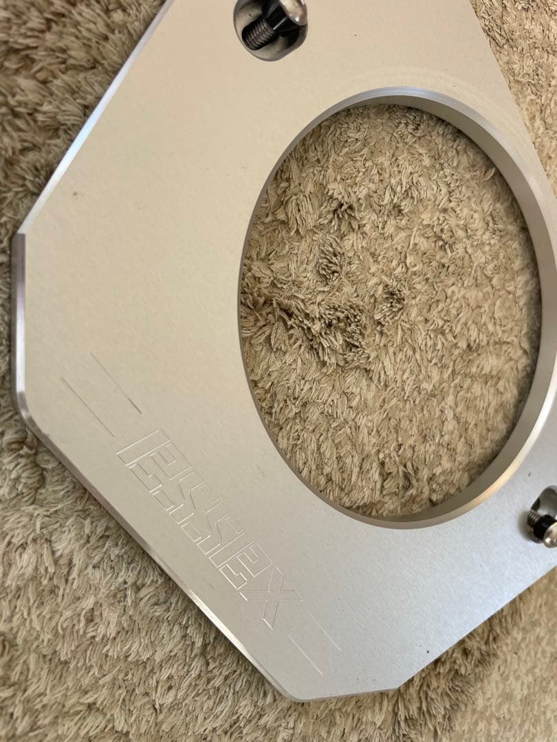 ESSEXコラムカバー