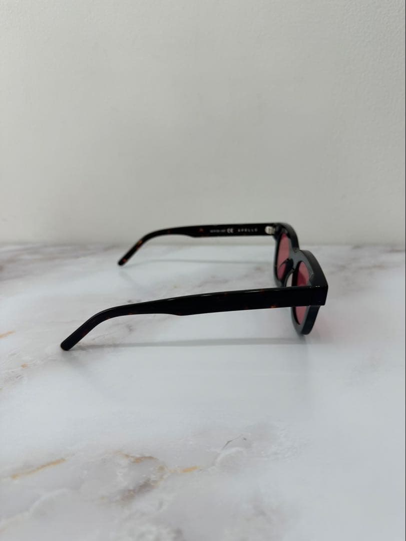 AKILA APOLLO ピンクレンズサングラス